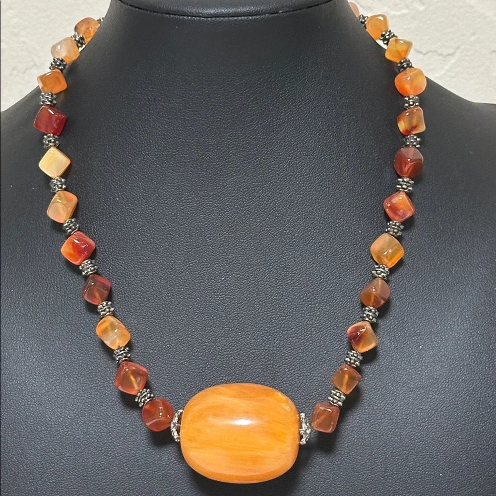 Cornelian Polished Stones With Bakelite Focal Point Large Bead Vintage Necklace